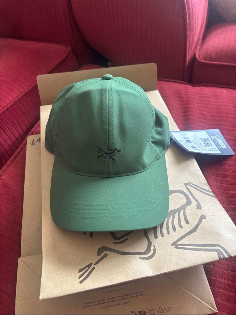 Arc'teryx small bird hat - Eden Green -Performance Cap with Embroidered Logo-NWT